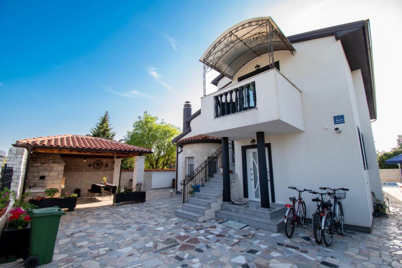Apartments With Pool In Pula,Croatia Esterno foto
