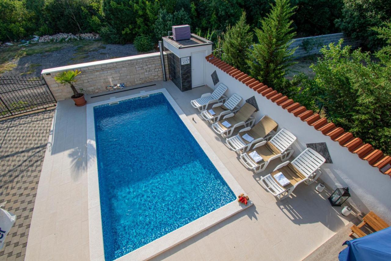 Apartments With Pool In Pula,Croatia Esterno foto