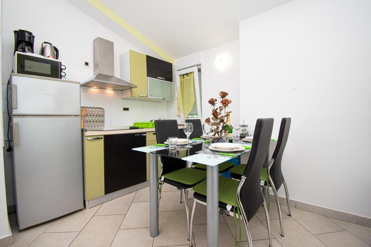 Apartments With Pool In Pula,Croatia Esterno foto