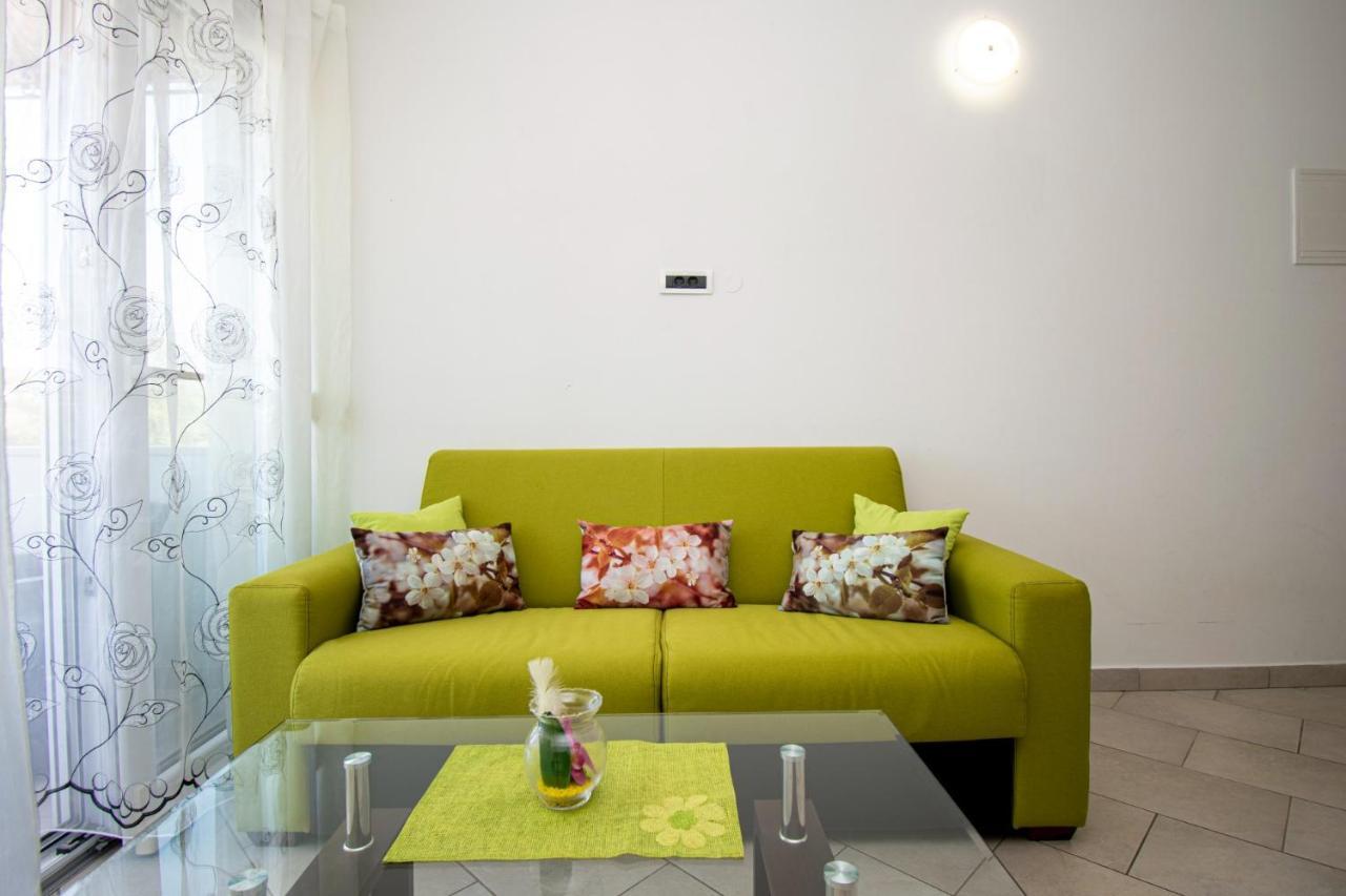 Apartments With Pool In Pula,Croatia Esterno foto